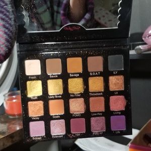 Violet Voss hashtag